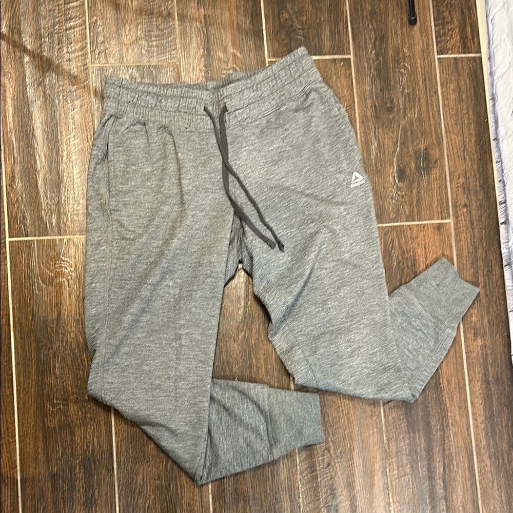 ✨ Gray Reebok Joggers with Pockets - Size Small